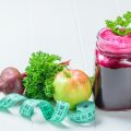 Von Vollkornbrot bis Sauerkraut: Welche deutschen Nahrungsmittel fördern einen gesunden Schlaf?