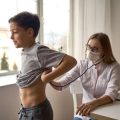Kalt- oder Warmwickel? Grundlagen zu Temperaturwahl und Indikationen