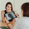 Kräutertee gegen Erkältungen: Natürliche Hilfe für Hals, Nase und Bronchien