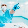 Arbeiten mit Chemikalien: Arbeitsrecht, Schutzkonzepte und Gesundheitsprävention am Arbeitsplatz